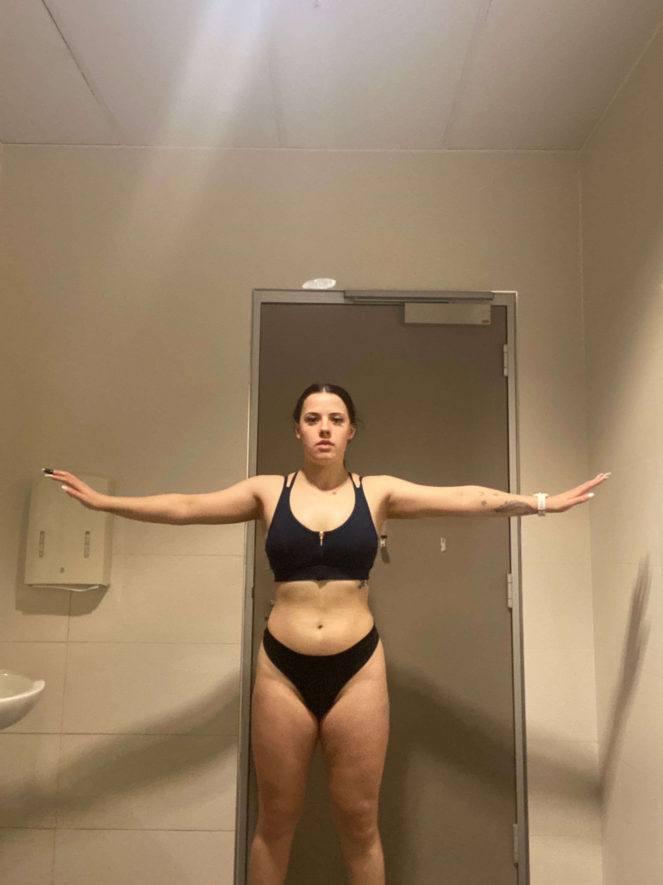 Samantha Hobley before starting strength training, size 14