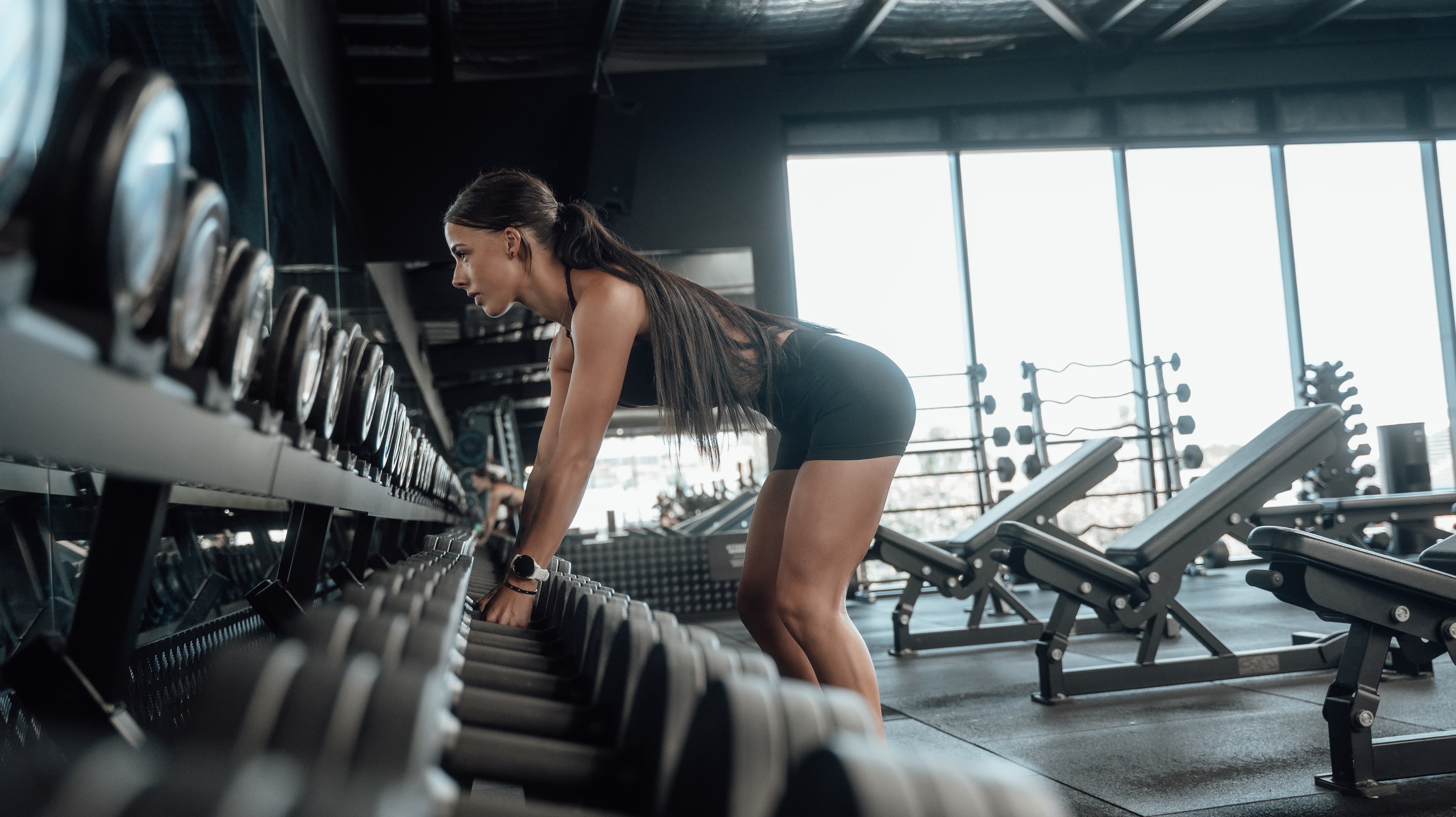 Training environment for women's strength training and weight loss